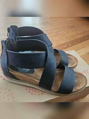 Womens euro Soft By SOFFI Navy Strappy Comfort Sandals